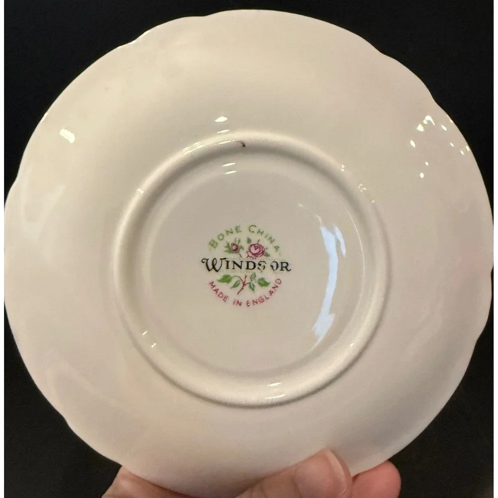 Windsor Teacup Saucer Set White Purple Pink Floral Gold Trim England Bone China